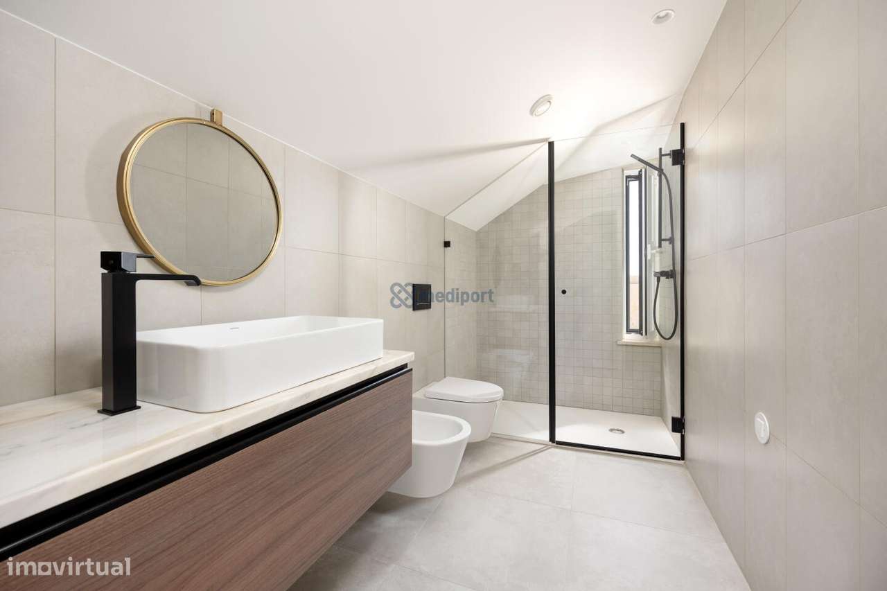 APARTAMENTO T3 JUNTO AO CASTELO LEIRIA - FACÇÃO E-27