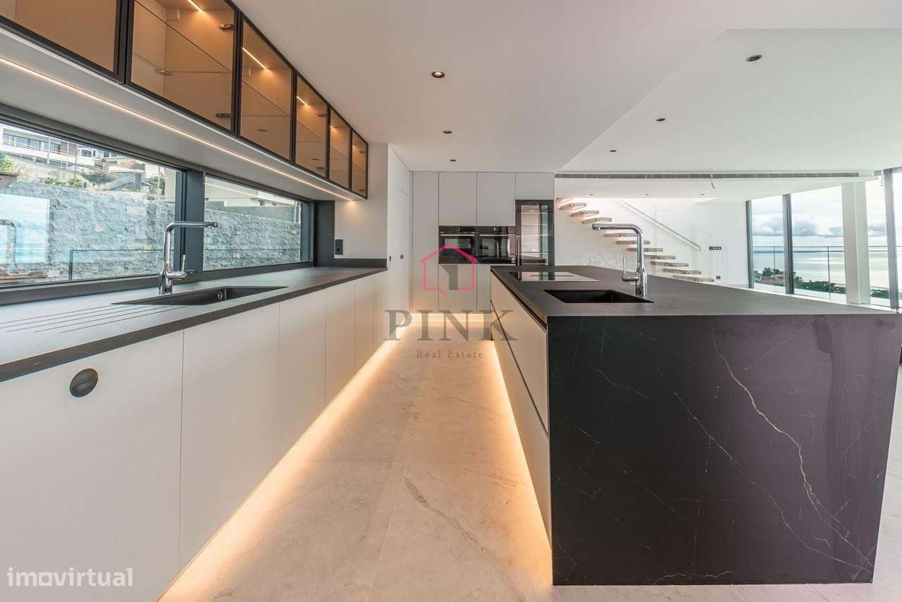 Moradia de Luxo com Piscina - T4 no Funchal-20