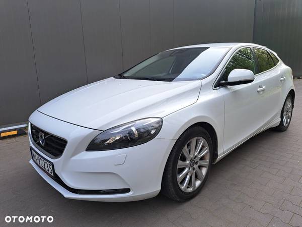 Volvo V40 D2 Summum - 4