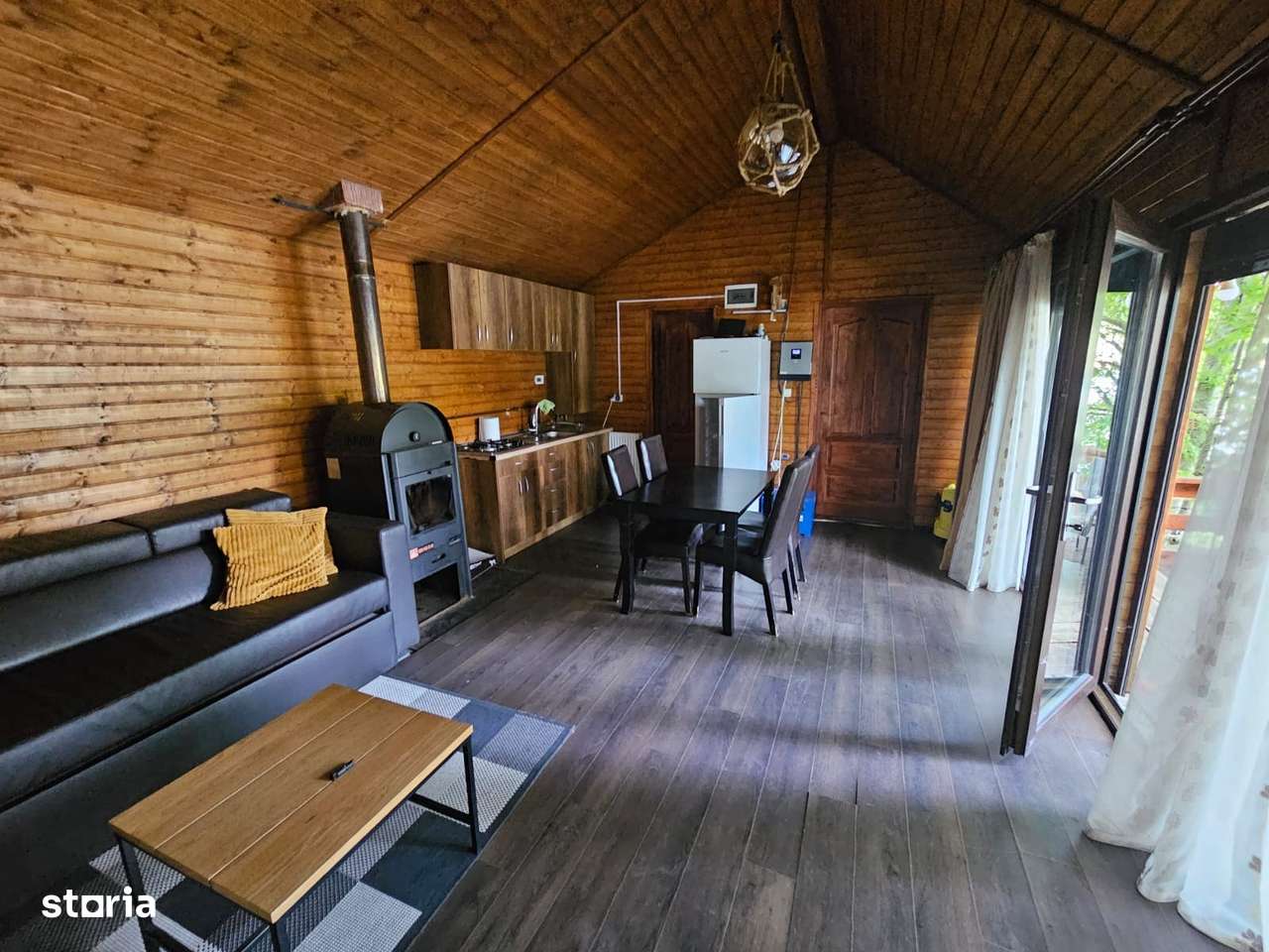 Cabană de vânzare pe Transfăgărășan, deschidere la Lacul Vidraru. - Imagine principală: 5/18