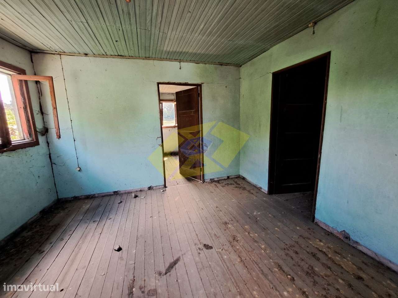 Moradia, alpendre PARA RESTAURO e terreno em Refontoura - Felgueiras-6
