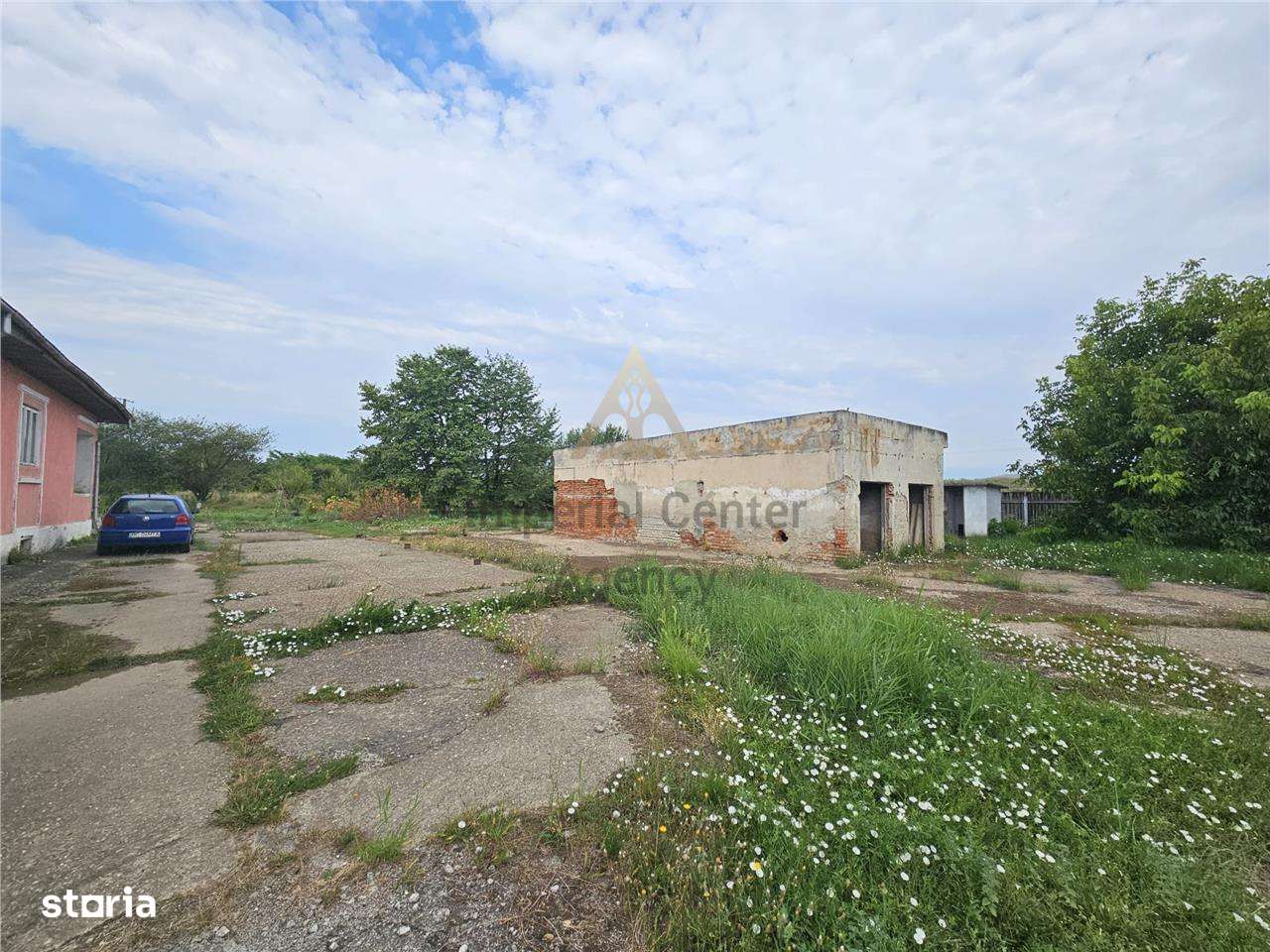 TEREN DE VANZARE INTRAVILAN IN ZONA INDUSTRIALA 10000 mp Onesti - Imagine principală: 4/12