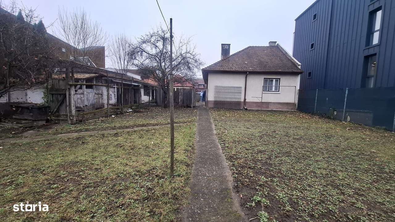 Spațiu cu potențial dublu: locuință sau sediu!-0