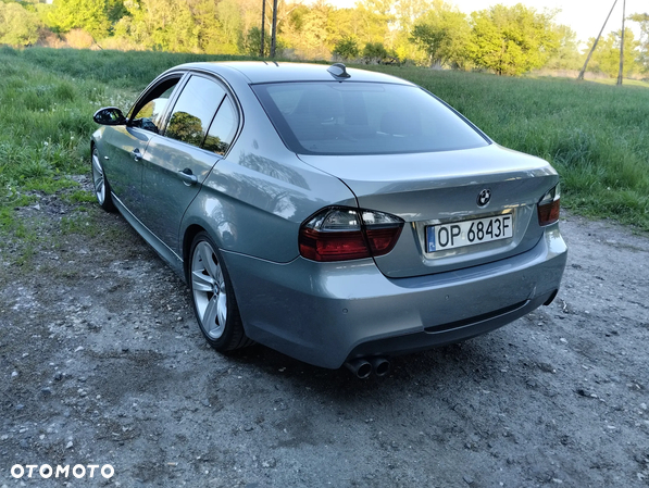 BMW Seria 3 330i - 6
