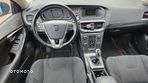 Volvo V40 T3 Momentum - 31