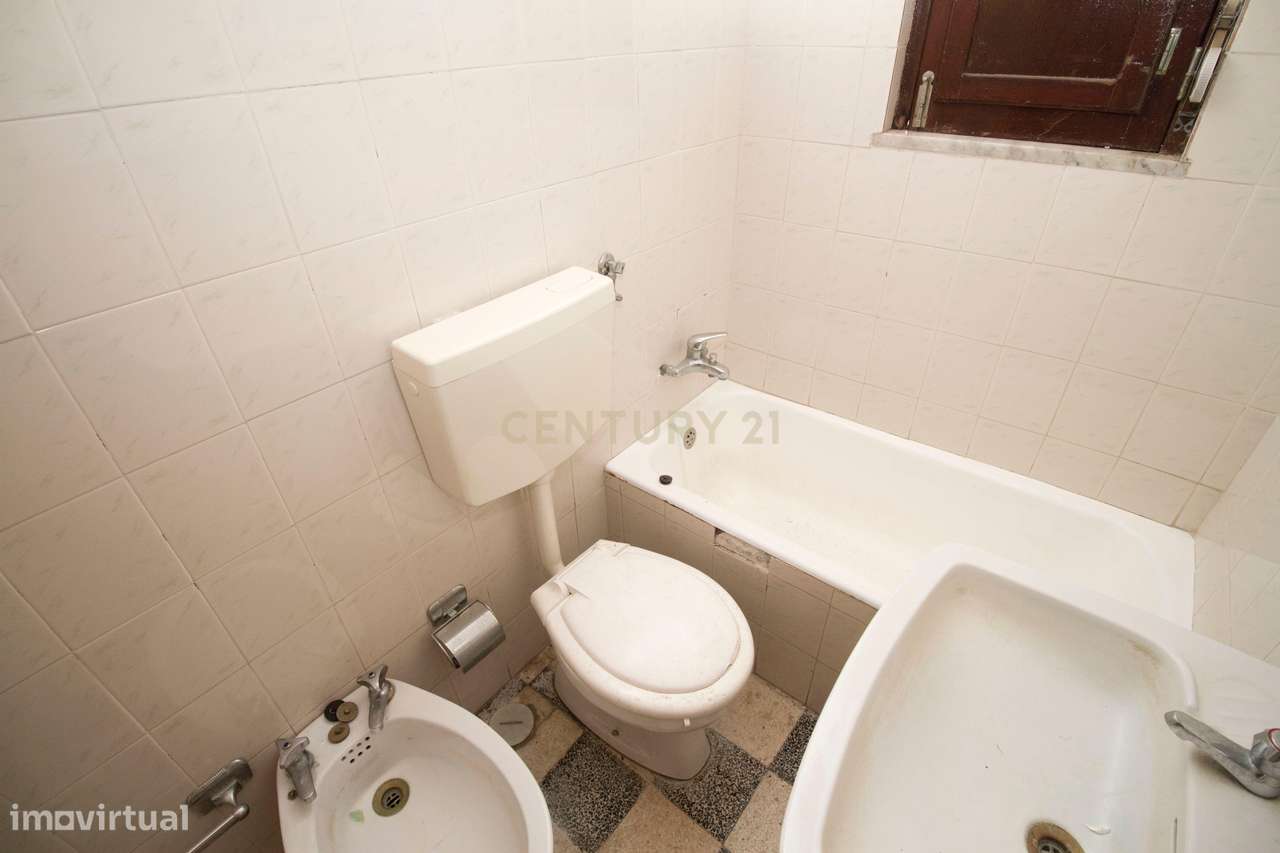 Moradia T2 para Remodelação nas Pontes-19