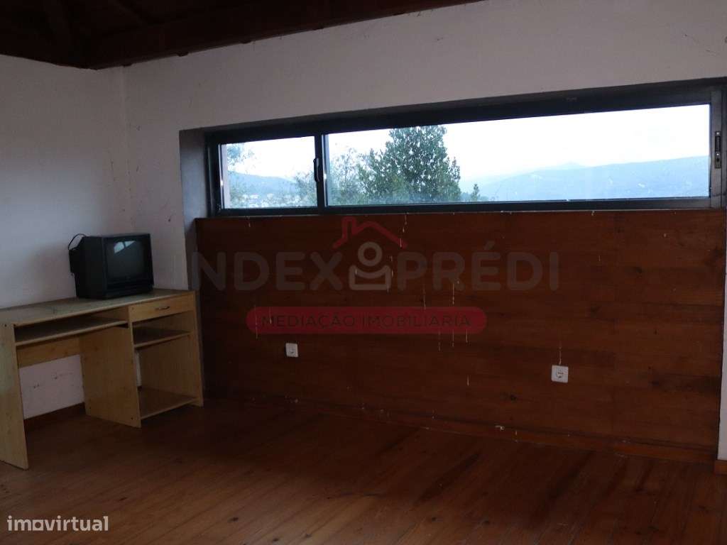 Duas moradias (1 moradia V1 + 1 moradia V2) em Alvarenga, Arouca-25