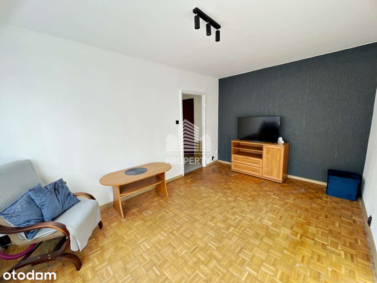 2 piętro niski blok, ul. Niesiołowskiego, od zaraz-5