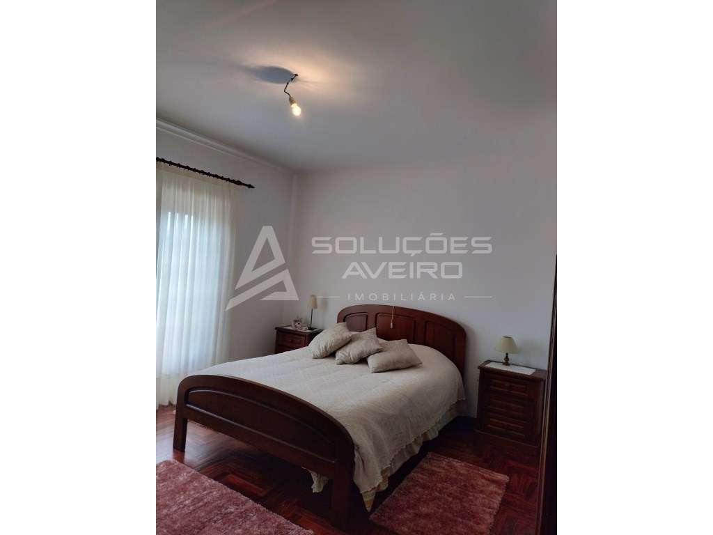 Moradia T4 com Piscina-56