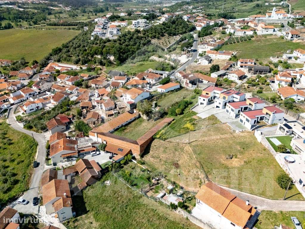 Terreno Urbano com 2720m² - Arneiro - Batalha-13