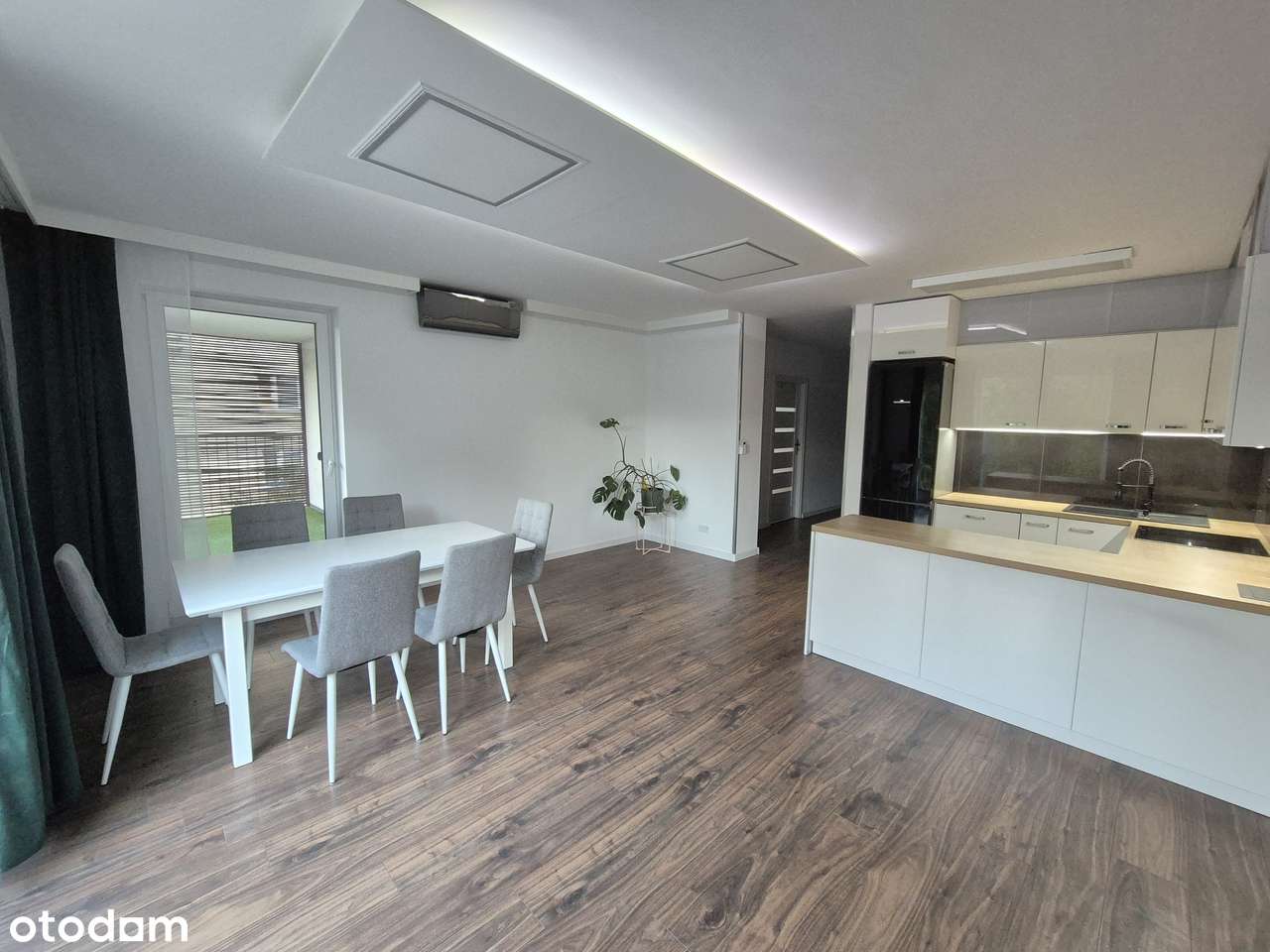 Przestronne i słoneczne mieszkanie! 20min kolejką do Centrum Warszawy!-3