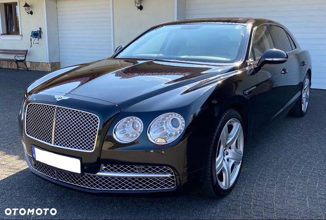 Bentley Continental Flying Spur W12 - 33