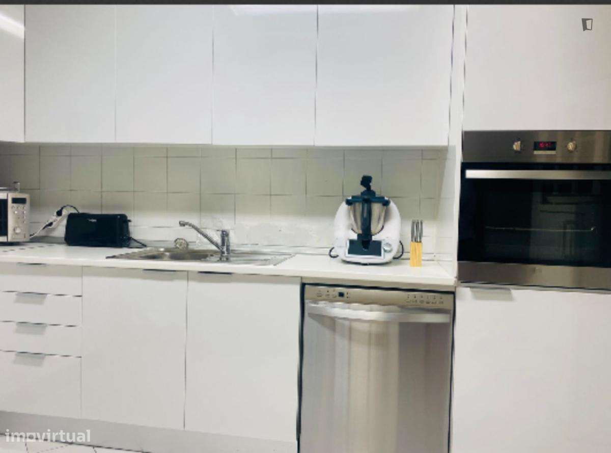 Quarto - localizado em Lumiar Lisbon - Grande imagem: 2/4