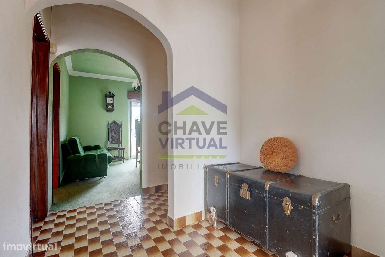 Moradia V2+1 com Terreno e Garagem - Delgada, Bombarral-15