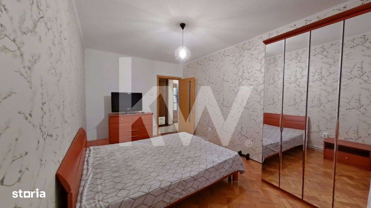 Inchiriere apartament 3 camere Grivitei – Etaj 10/10 – Priveliste - Imagine principală: 3/12
