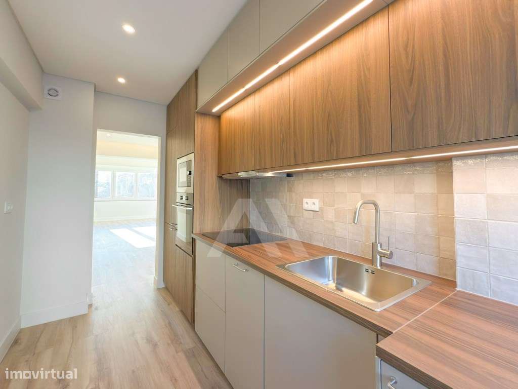 Apartamento T2 no Monte Estoril a 5 Minutos da Praia-9