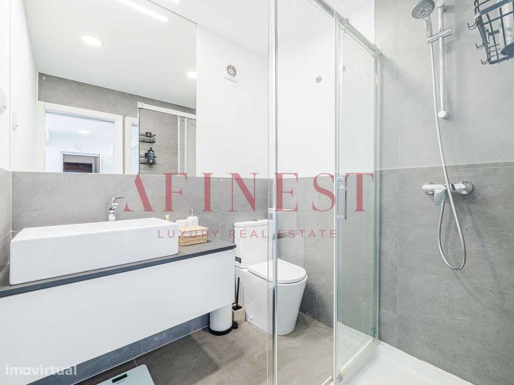 T2 Remodelado no Estoril | Pronto a Habitar | Nascente/Poente |-29