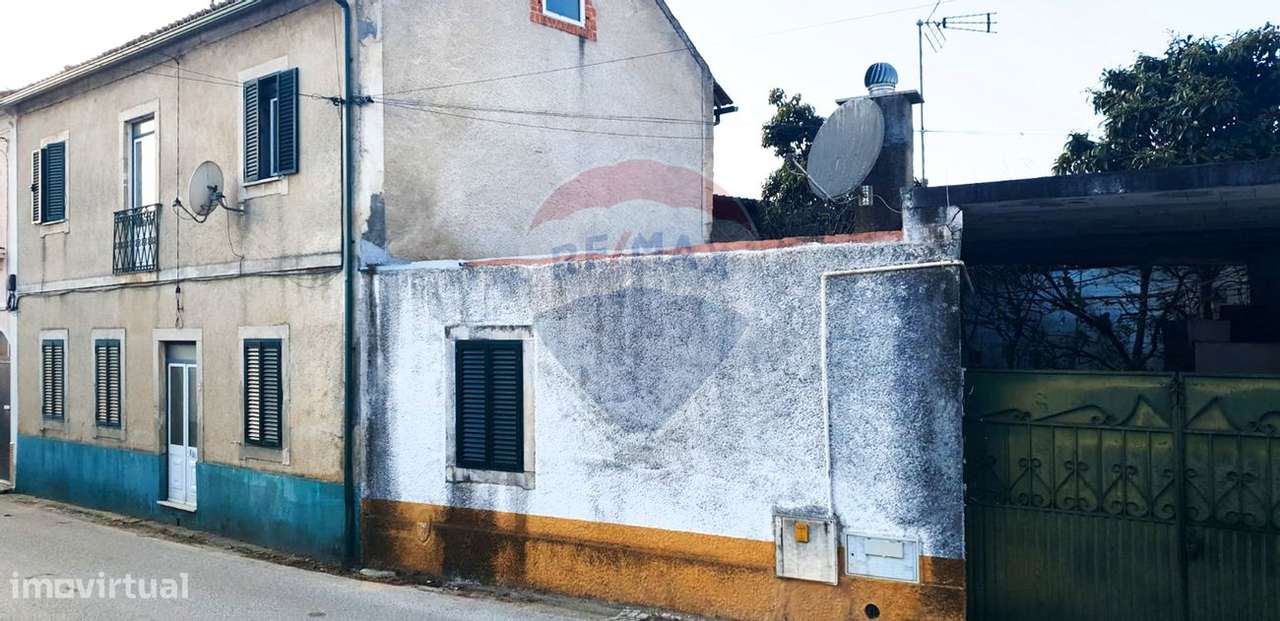 Moradia T2 para Venda - Grande imagem: 2/14