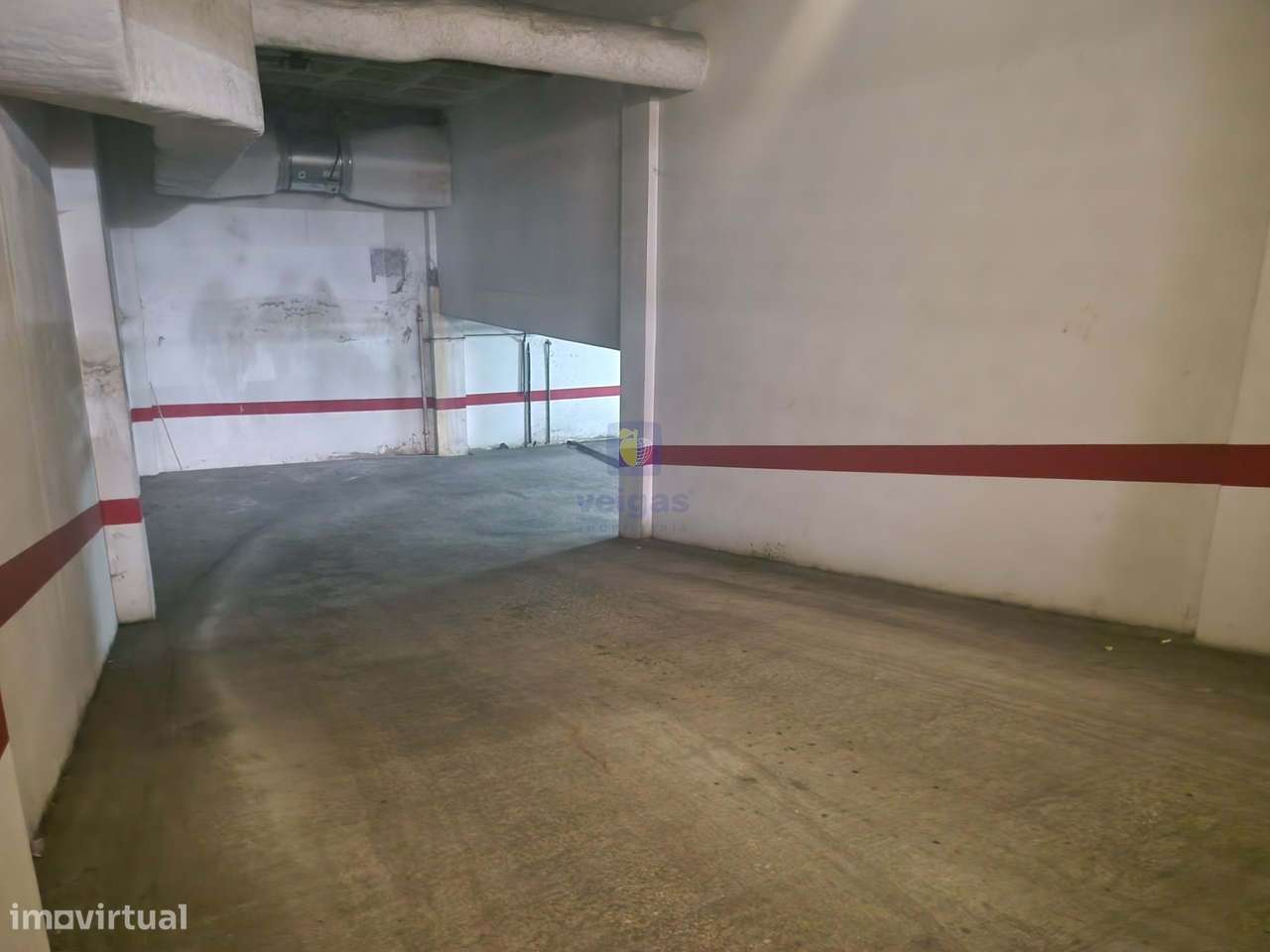 Apartamento T1 Novo no Centro de Caldas da Rainha com 2 lugares de est-16