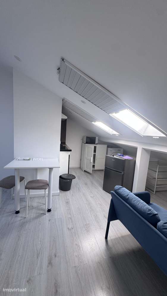 T0 remodelado a 3' do metro da Reboleira - Grande imagem: 3/11