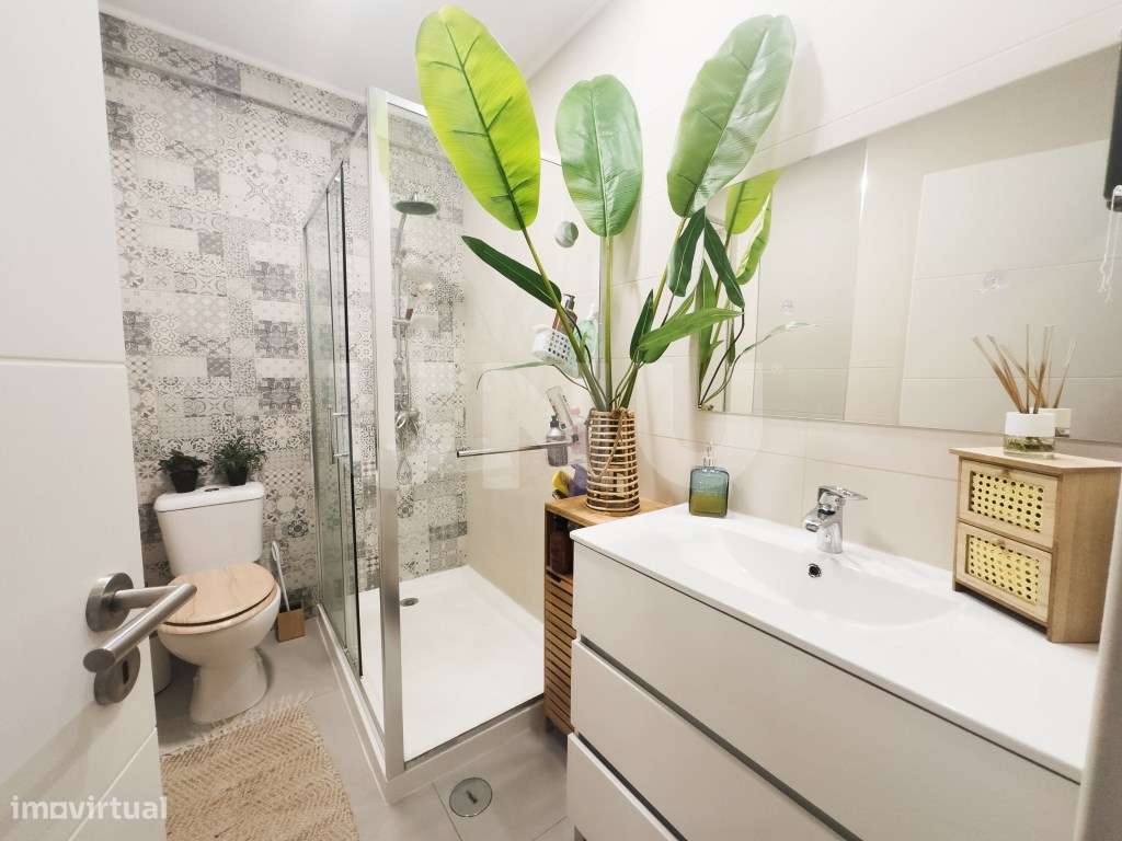 Apartamento T3 renovado-6