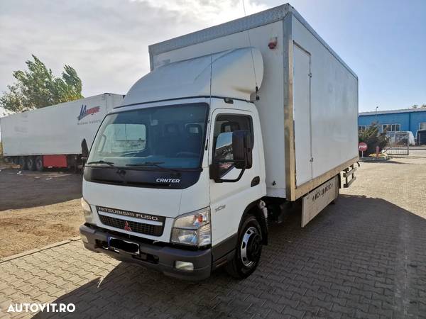 Mitsubishi Fuso Canter - 1