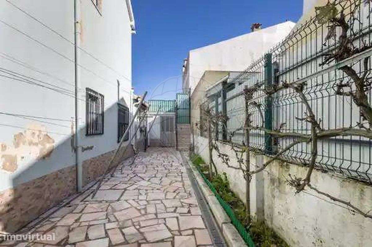 Moradia T6 para venda-7