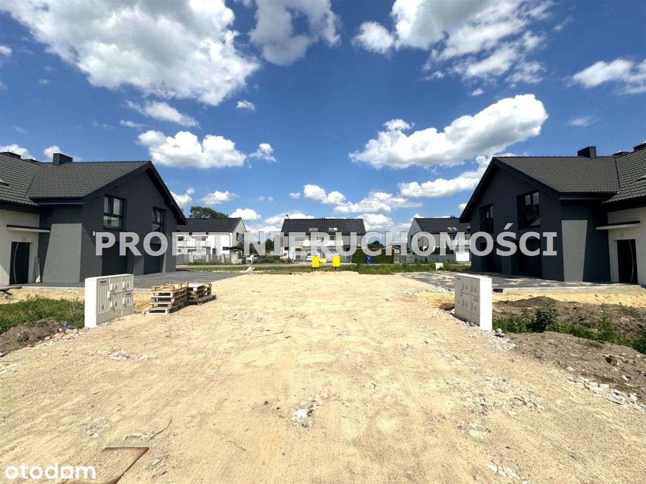 Budynek mieszkalny dwulokalowy gotowy do sprzedaży-16