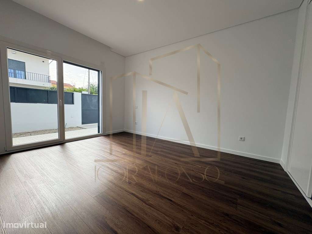 Moradia Térrea T4, com 4 Suites - Pronta a Escriturar-14