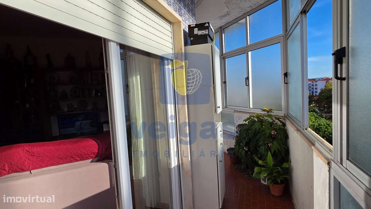 Apartamento T2 no Bairro Azul, no Centro de Caldas da Rainha, com 124-4