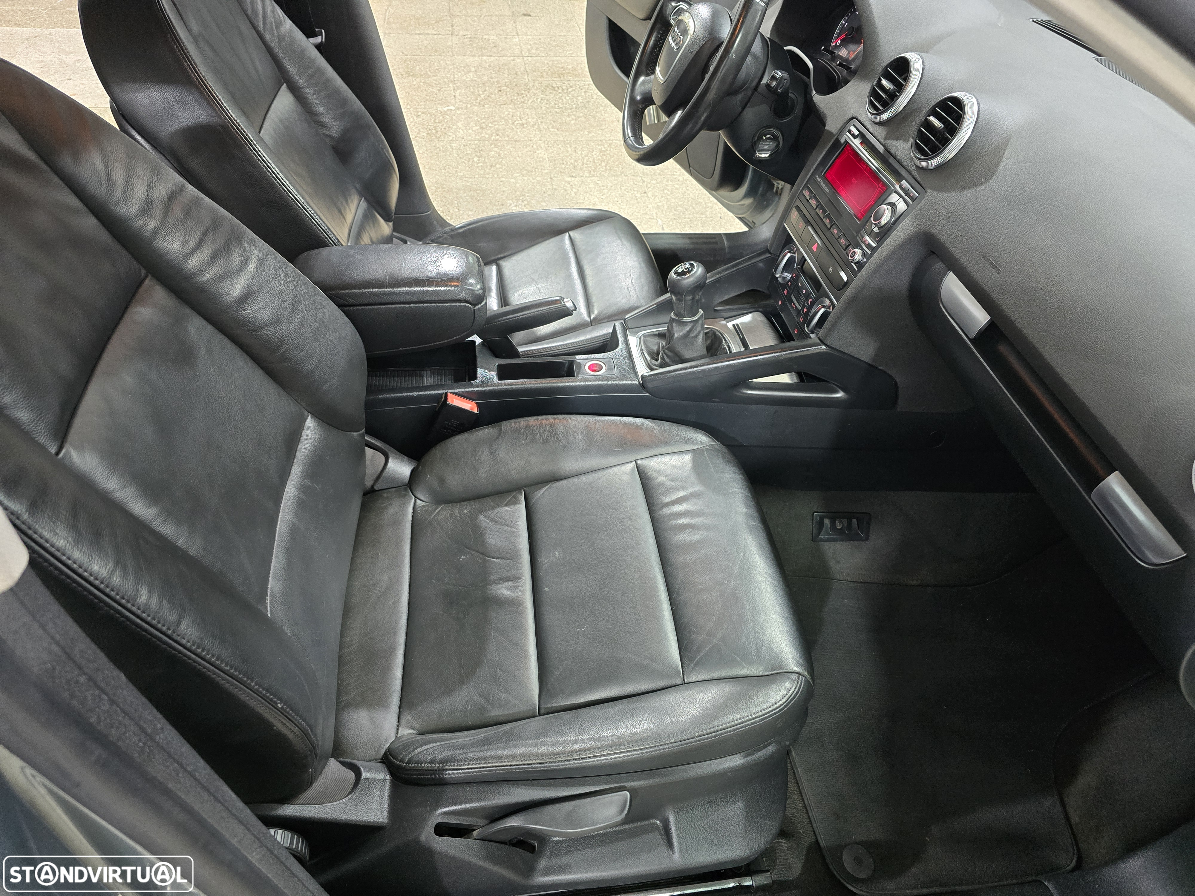 Audi A3 Sportback 1.6 TDI Attraction - 9