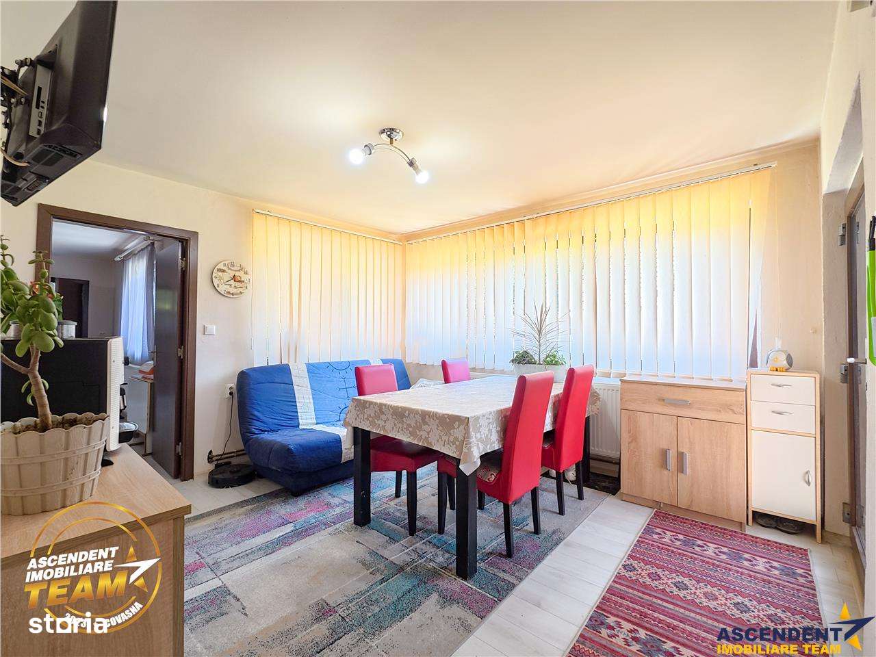 Casa luminoasa de 107 mp, 1.000mp teren, 250 m de izvorul cu apa miner - Imagine principală: 3/17