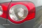 Volkswagen Passat B6 Kombi 05- lampa tył prawa w błotnik, kompletna -świeci, - 2