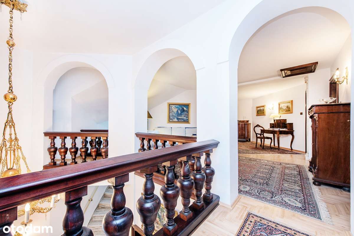 Wyjątkowy dom z całym wyposażeniem ( antyki )-11