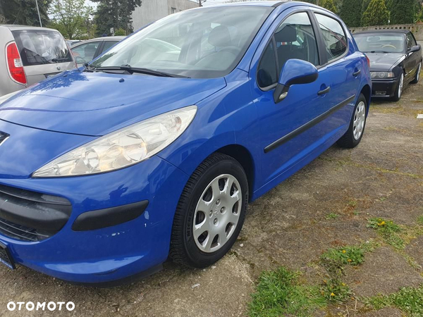 Peugeot 207 1.4 Presence - 2