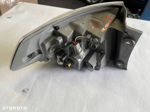 SUBARU IMPREZA GH LAMPA PRAWY TYŁ 220-20035 - 4