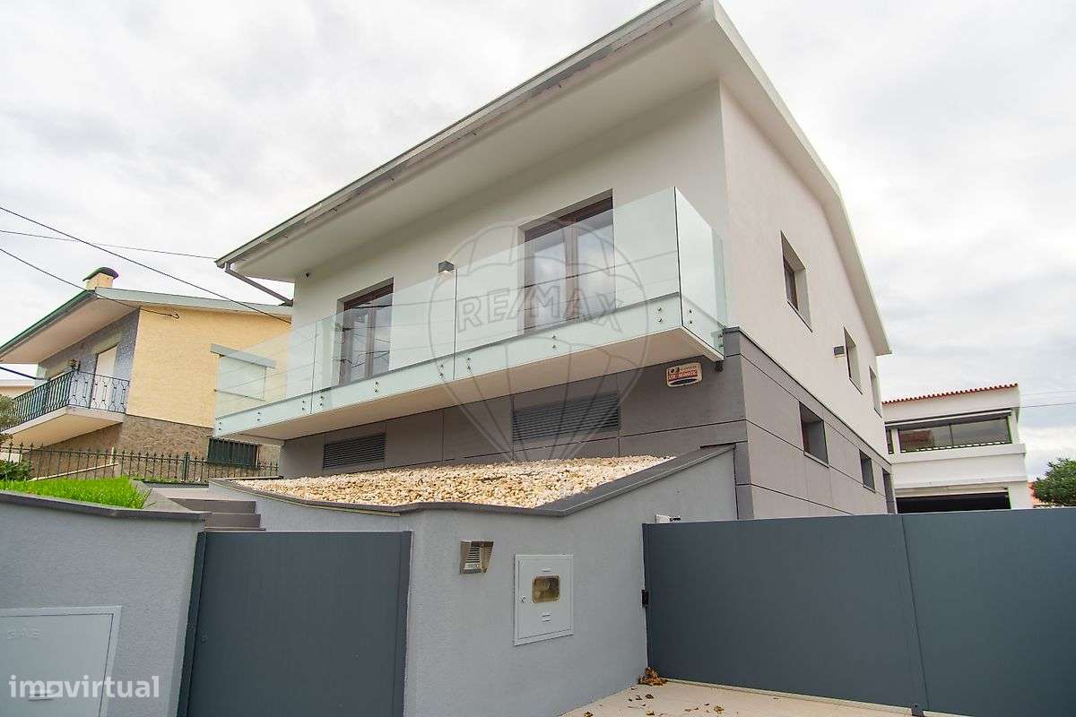 Moradia T4 para venda - Grande imagem: 2/36