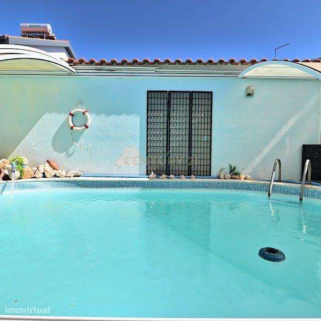 Espaçosa Moradia T3 na Quinta do Conde, Sesimbra-21