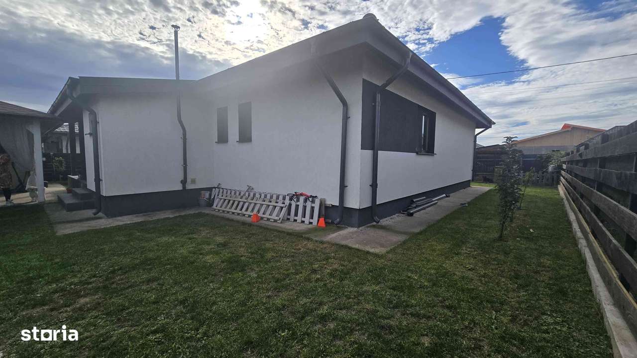 Casa de vanzare in Aroneanu,  jud Iasi.-5