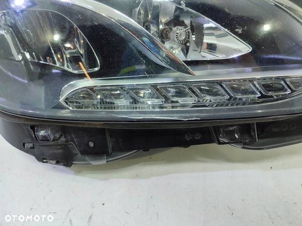 MERCEDES W212 LIFT PRAWA PRZEDNIA LAMPA ANGLIK - 2