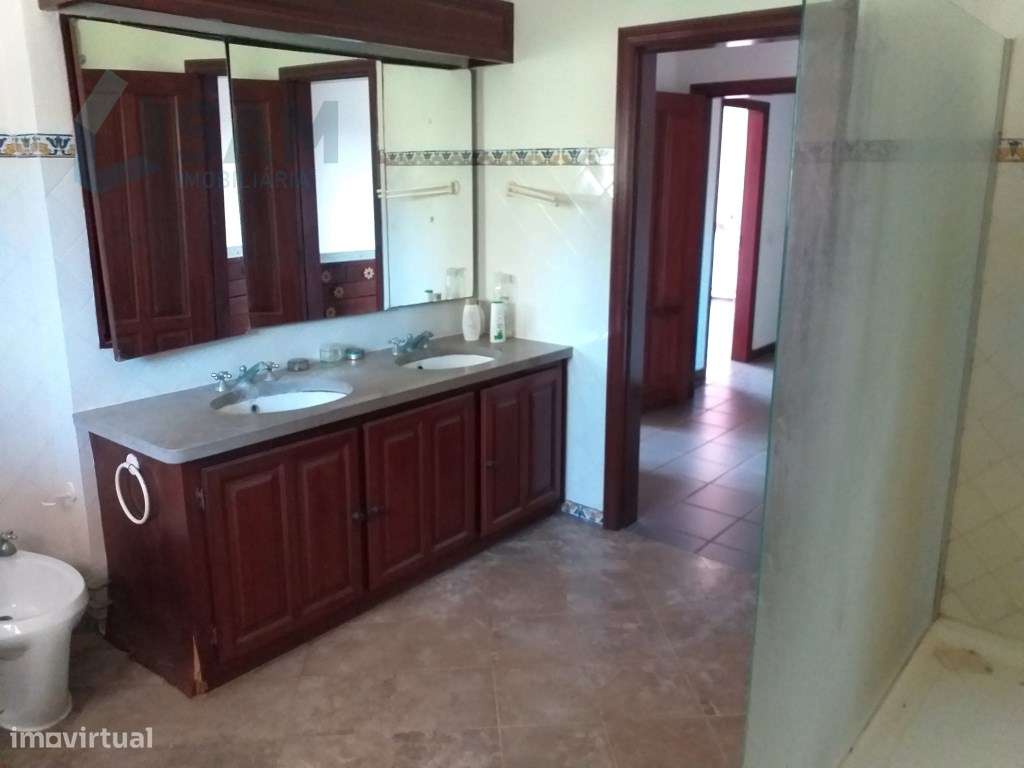 Moradia T6 em Óbidos!-31