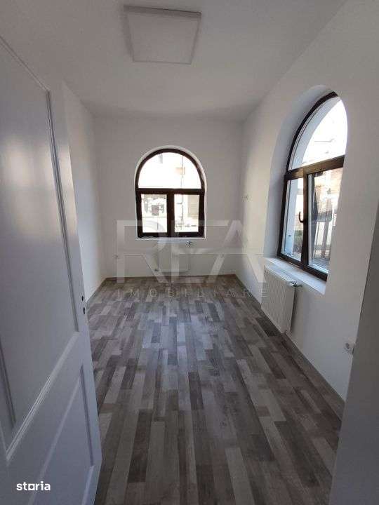 Casa tip vila 4 camere Ștefan cel Mare – renovata complet 2023 - Imagine principală: 2/8