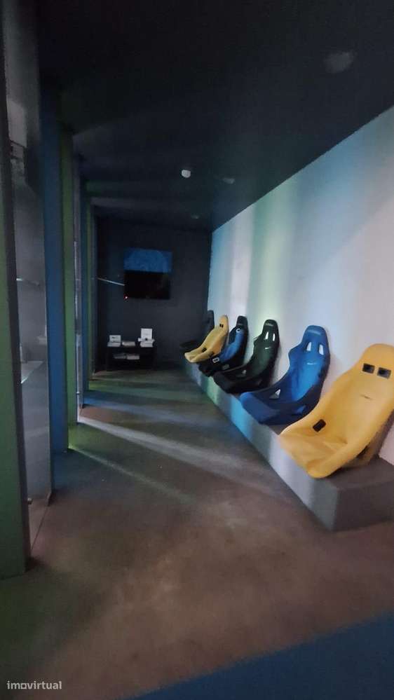 Armazém em Grijó – Versatilidade, Espaço e  Localização...-7