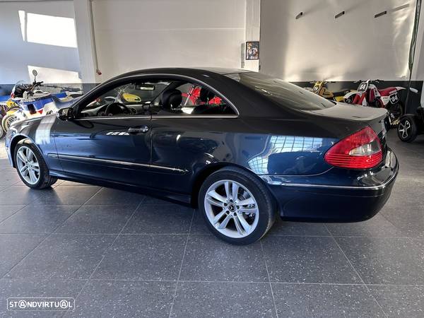 Mercedes-Benz CLK 220 CDi Avantgarde Aut. - 7