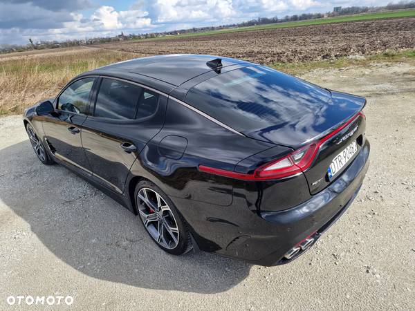 Kia Stinger 3.3 T-GDI V6 GT AWD - 21