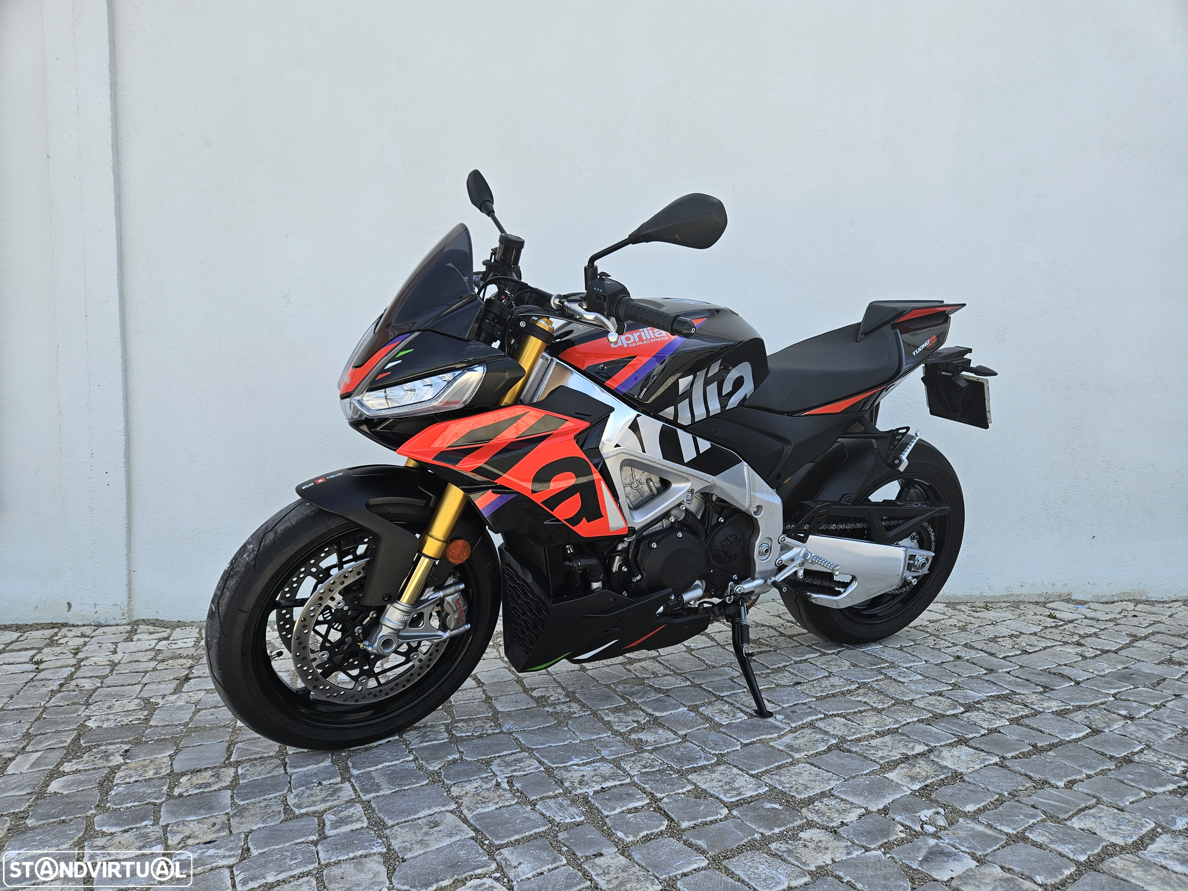 Aprilia Tuono V4 Factory 1100 - 6