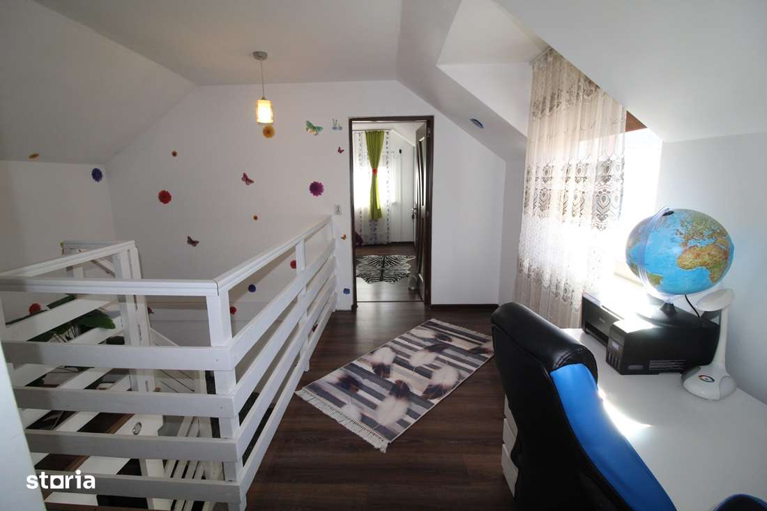 Vând casă Parter+Mansardă în Boș, la 8km de Hunedoara, teren 183mp-16