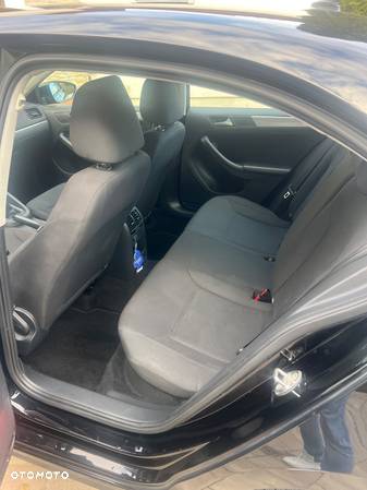 Volkswagen Jetta 2.0 TDI DPF BMT Comfortline - 14