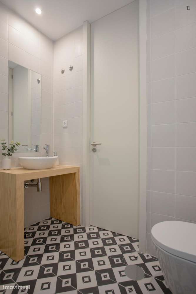 Estúdio - localizado em Cedofeita Porto - Grande imagem: 4/21