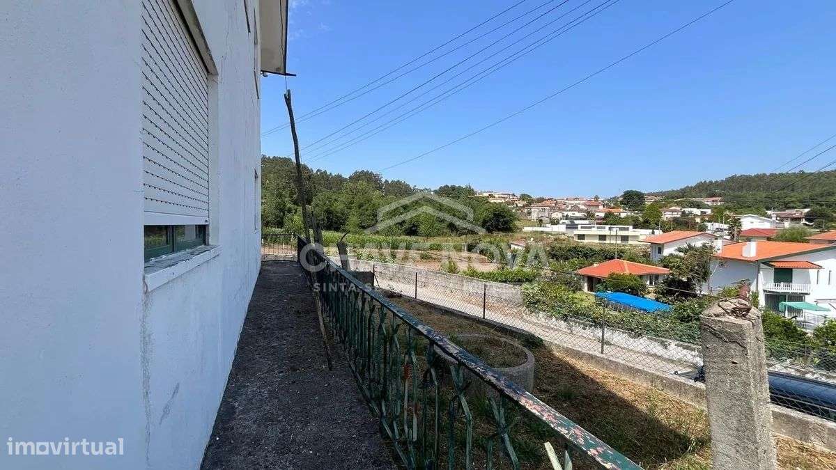 Moradia Isolada de Quatro Frentes em Romariz – Santa Maria da Feira-6